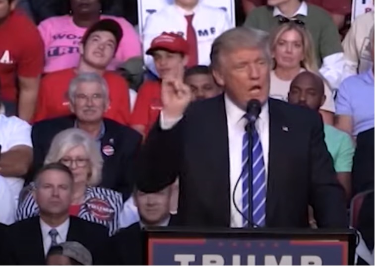 Tutti parlano dello “scherzetto” a Trump e nessuno dell’annuncio di mezzo milione di nuovi posti di lavoro