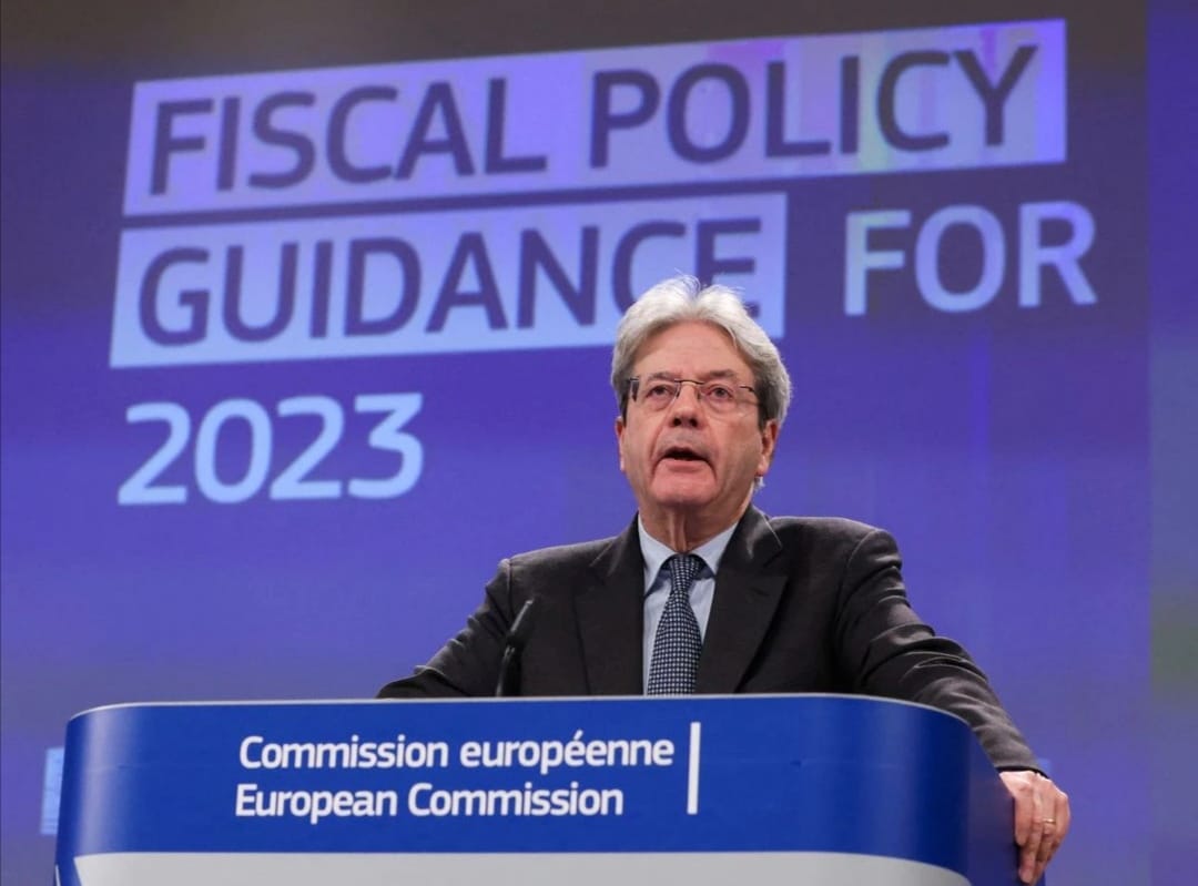 L’UE molla la presa sui piani di riduzione del debito