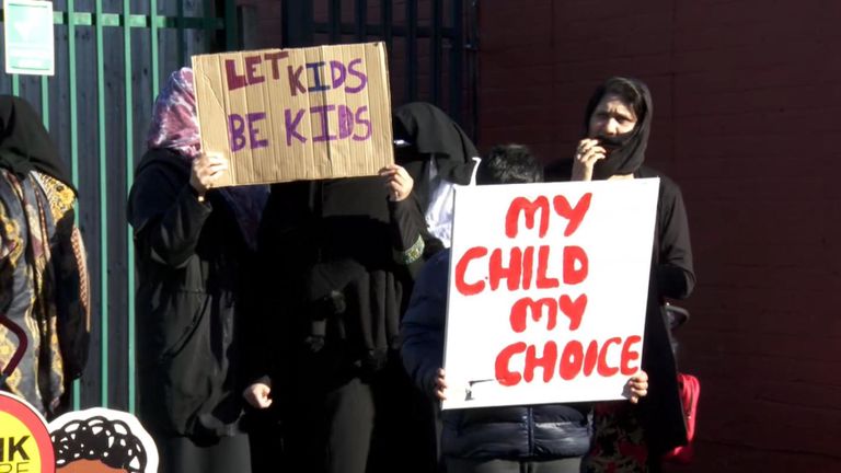 Birmingham, condannati per avere protestato contro i corsi Lgbt alle elementari